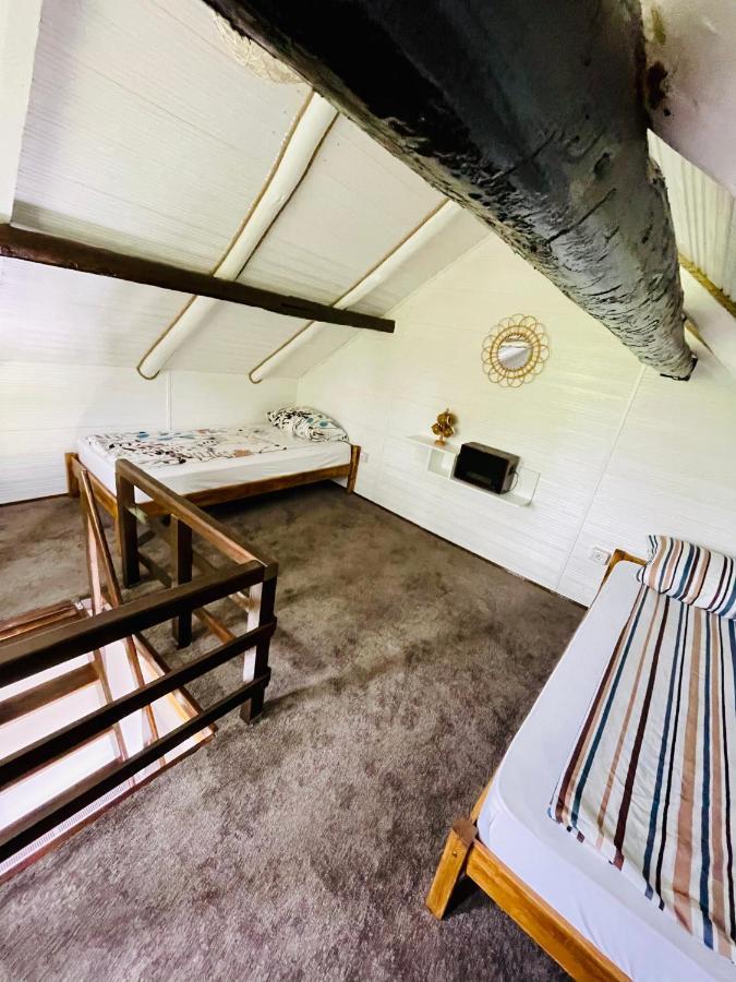 Casa De Sub Deal Densus Exteriér fotografie