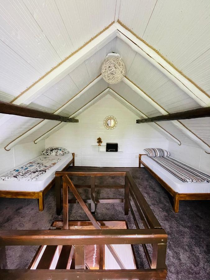 Casa De Sub Deal Densus Exteriér fotografie
