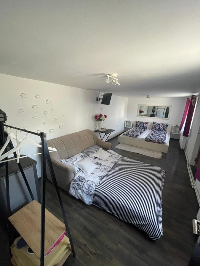 Casa De Sub Deal Densus Exteriér fotografie